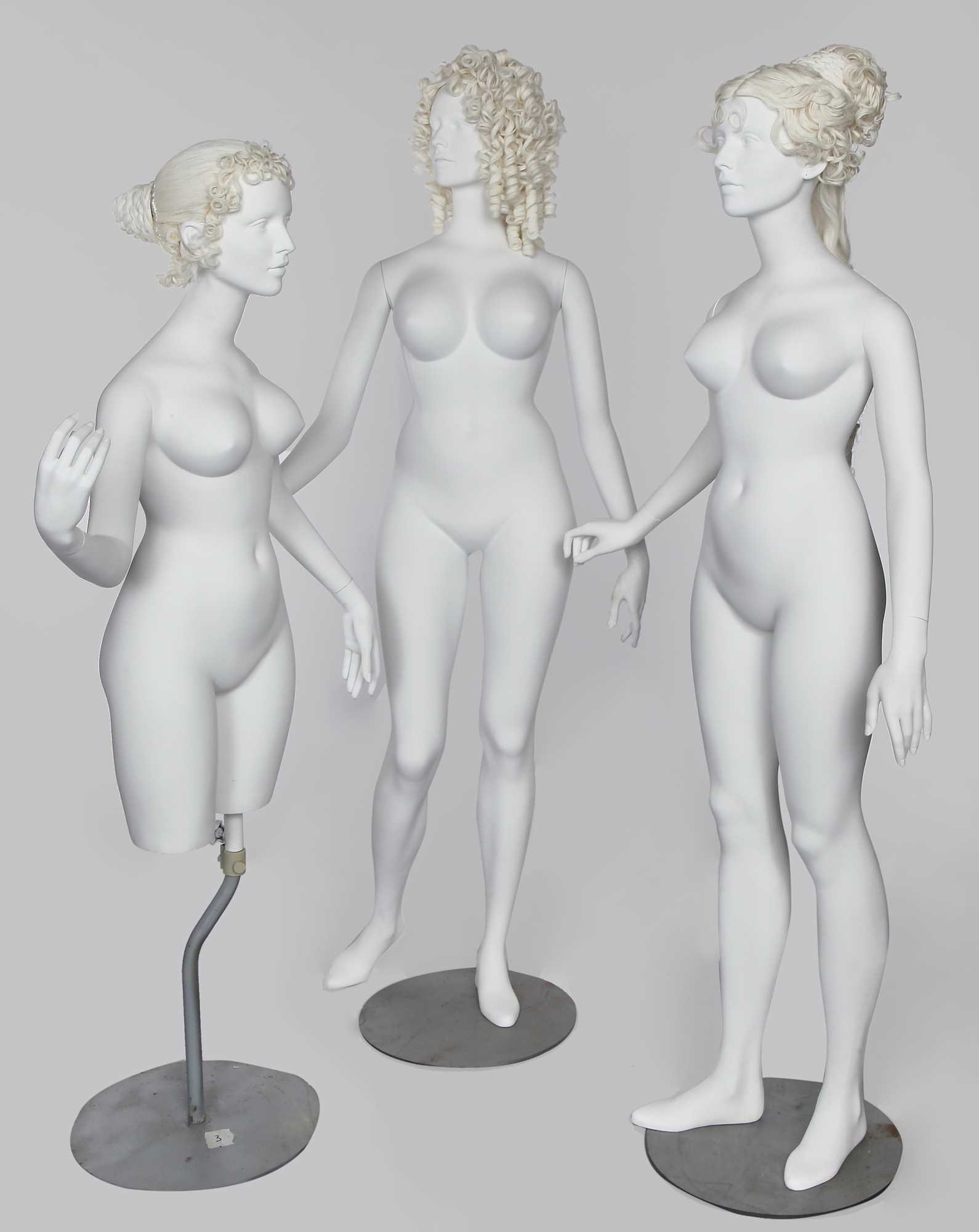 Lot 122 - Three bespoke Gem's Studio historic figures