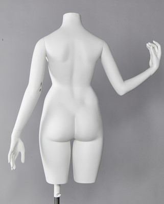 Lot 127 - A bespoke Gem's Studio historic figure