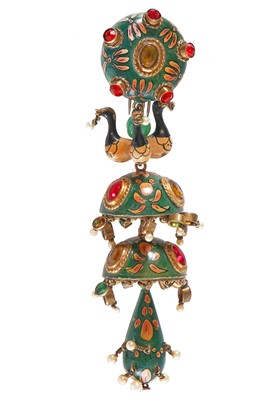 Lot 446 - An Elsa Schiaparelli by Max Boinet enamelled brooch, circa 1938
