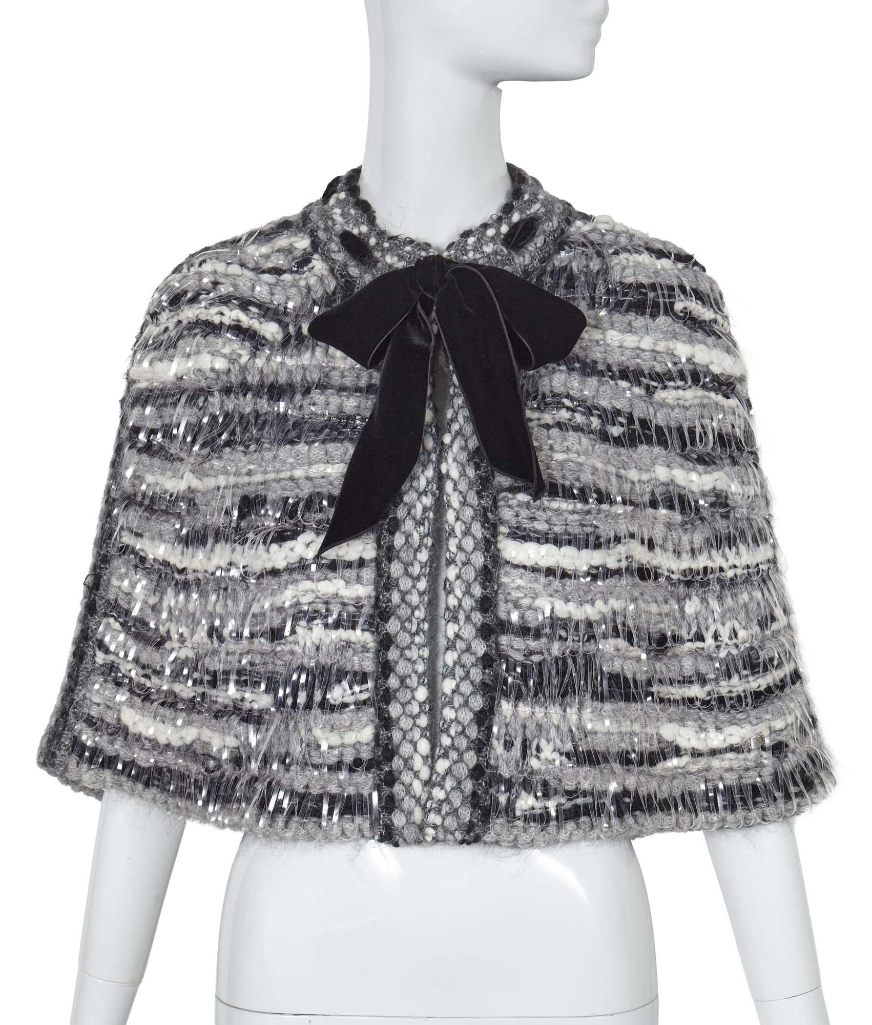 Lot 5 - A Chanel by Karl Lagerfeld knitted grey wool capelet, 'Paris-Rome' collection, Métiers d'Art, Pre-Fall 2016