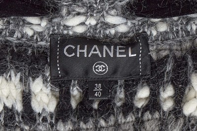 Lot 5 - A Chanel by Karl Lagerfeld knitted grey wool capelet, 'Paris-Rome' collection, Métiers d'Art, Pre-Fall 2016