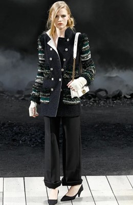 Lot 26 - A fine Chanel by Karl Lagerfeld black and green double-breasted tweed jacket, Autumn-Winter 2011-12