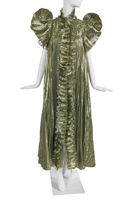 Lot 342 - A Zandra Rhodes pleated green lame cape/coat, 'Renaissance/Gold' collection, Autumn-Winter 1981-82