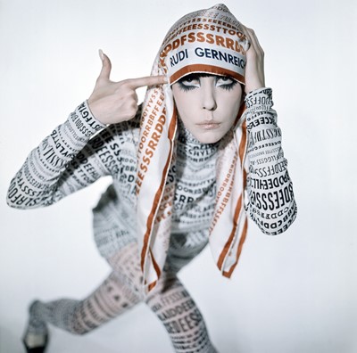 Lot 107 - Peggy Moffit's Rudi Gernreich lycra 'Typeface' ensemble, Fall 1968