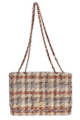 Lot 34 - A Chanel by Karl Lagerfeld tweed flap bag, 1980s