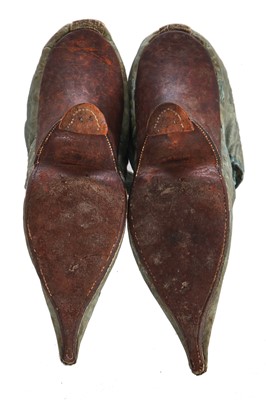 Lot 535 - A rare pair of high fashion silk damask shoes, French, 1720-30
