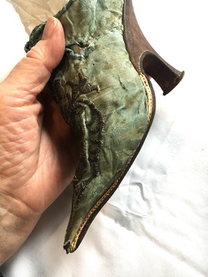Lot 535 - A rare pair of high fashion silk damask shoes, French, 1720-30