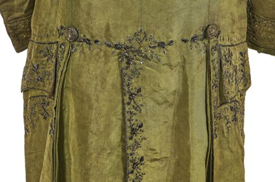 Lot 182 - An embroidered green silk coat and waistcoat, 1780s
