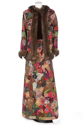 Lot 230 - An Oscar de la Renta velvet and patchwork...