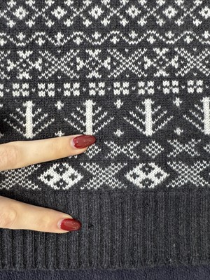 Lot 2 - A Chanel by Karl Lagerfeld grey and white cashmere Fair Isle sweater, 'Paris-Rome' collection, Métiers d'Art, Pre-Fall 2016