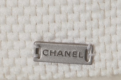 Lot 216 - A Chanel by Karl Lagerfeld white cotton and linen ensemble, 2000-2001