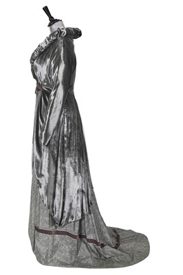 Lot 35 - Kate Winslet's costume as Sylvia Llewelyn Davies in the film 'Finding Neverland', 2004