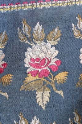 Lot 394 - A woven silk stole, Spitalfields or France,...