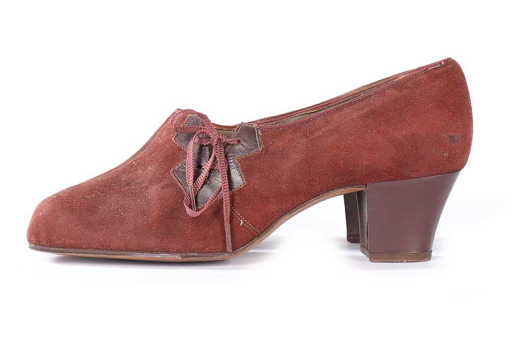 Lot 10 - Ten pairs of mainly brown leather/suede...