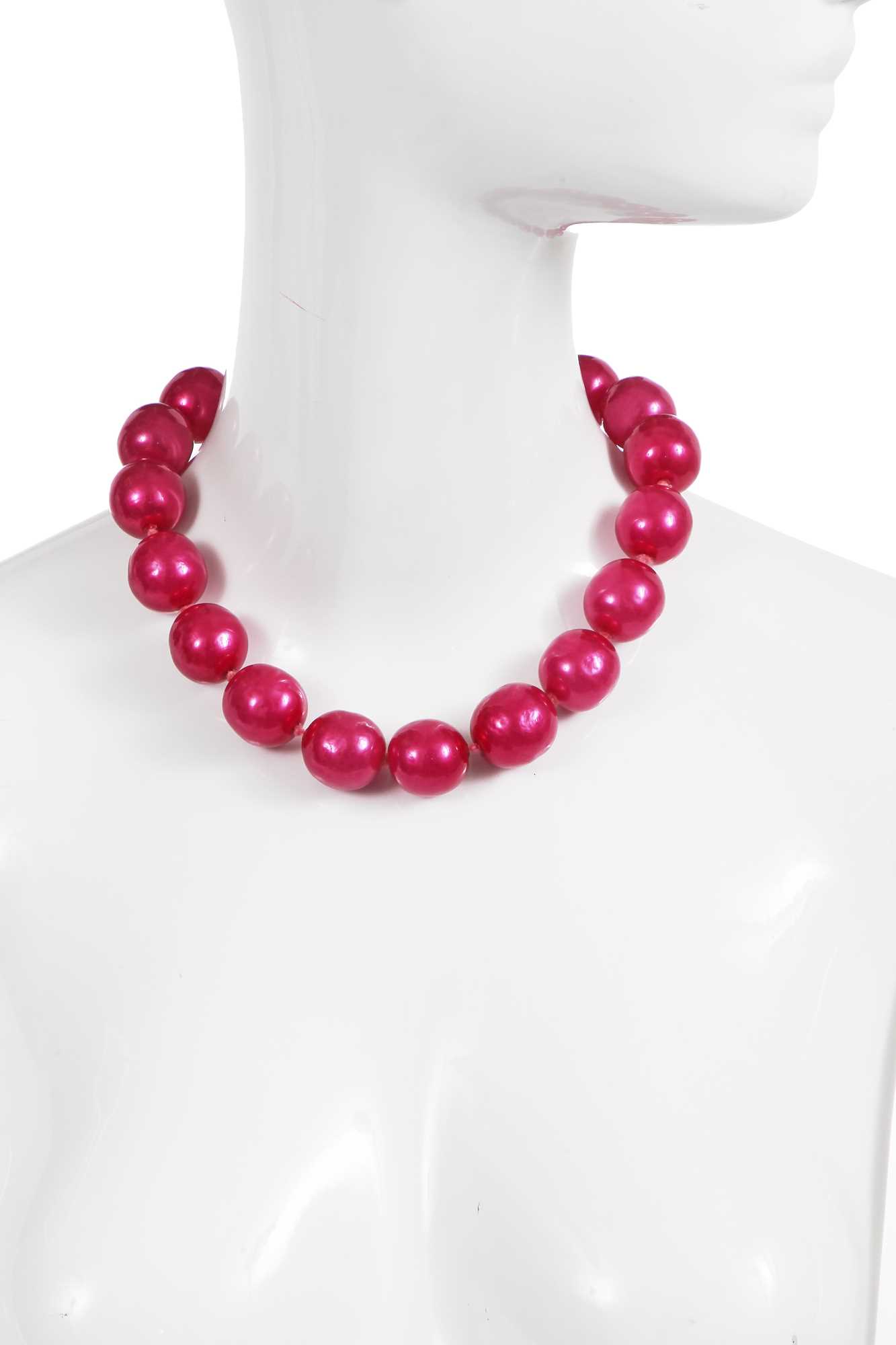 Lot 43 - A Chanel by Karl Lagerfeld fuchsia beaded necklace, 'Nouveau Rapper (Hip Hop)' collection, Autumn-Winter 1991-92