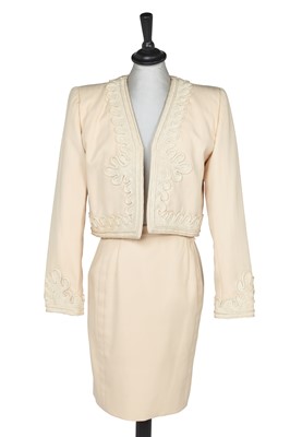 Lot 459 - An Hubert de Givenchy haute couture ivory wool cocktail suit, circa 1986