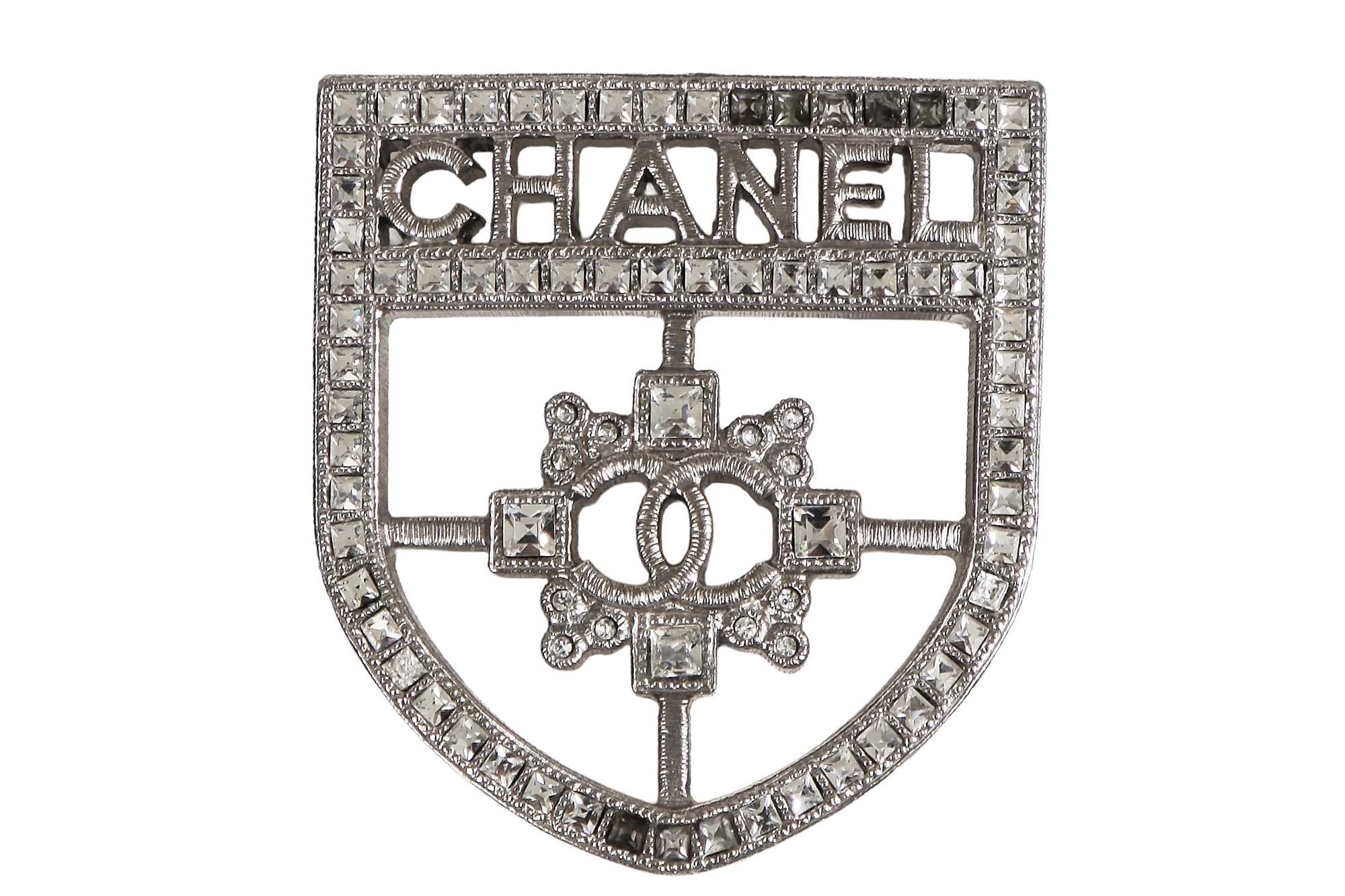 Lot 3 - A Chanel by Karl Lagerfeld brooch, 'Paris-Salzburg' collection, Métiers d'Art, Pre-Fall 2015