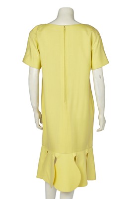 Lot 481 - A Pierre Cardin haute couture primrose linen summer dress, 1980s