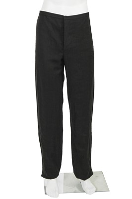 Lot 89 - A Carpe Diem men's black linen coat and trousers, Spring-Summer 2005