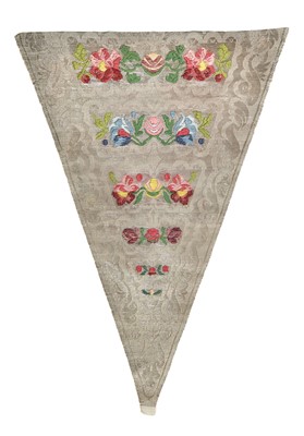 Lot 539 - A rare woven to shape stomacher panel, probably French, mid 18th century