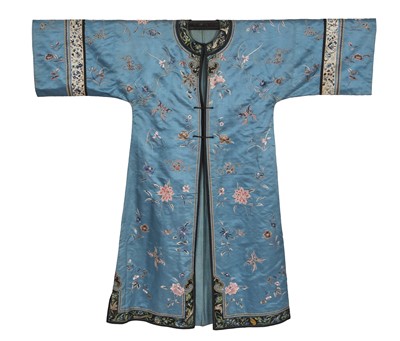 Lot 812 - A woman's informal robe, chang-fu/gua, circa 1910