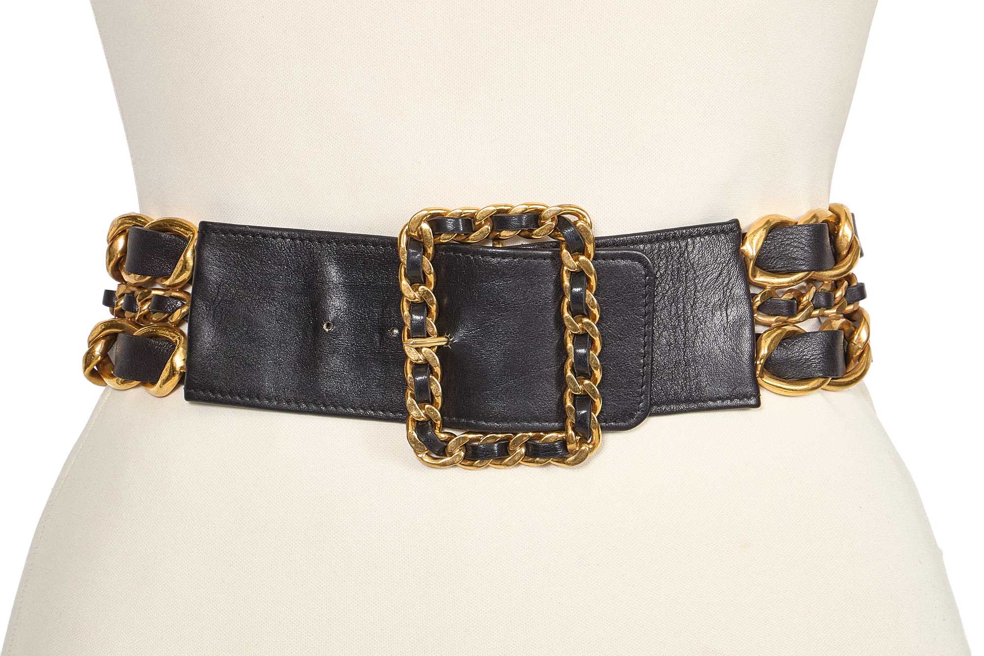 Lot 42 - A Chanel by Karl Lagerfeld leather and gilt chain belt, Autumn-Winter 1992-93