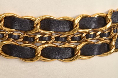 Lot 42 - A Chanel by Karl Lagerfeld leather and gilt chain belt, Autumn-Winter 1992-93