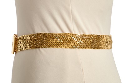 Lot 30 - A Chanel by Karl Lagerfeld gilt chain belt, Autumn-Winter 1995-96