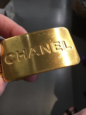 Lot 30 - A Chanel by Karl Lagerfeld gilt chain belt, Autumn-Winter 1995-96
