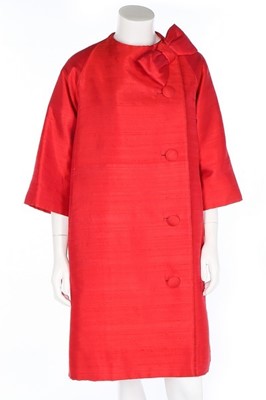 Lot 193 - A Christian Dior couture red slubbed silk coat,...