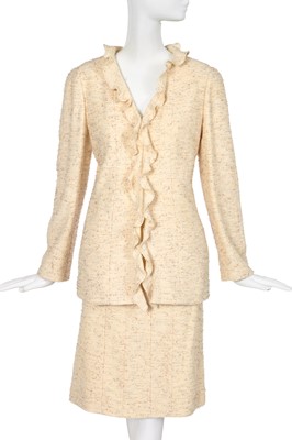 Lot 23 - A Chanel by Karl Lagerfeld ivory wool suit and bag, Autumn-Winter 1999-2000