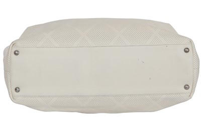 Lot 4 - A Chanel cream perforated caviar leather shoulder bag, 2006-2008