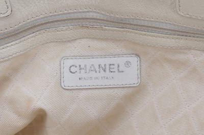 Lot 4 - A Chanel cream perforated caviar leather shoulder bag, 2006-2008