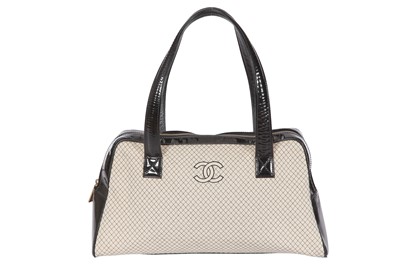 Lot 14 - A Chanel black and cream bowling bag, circa 2003