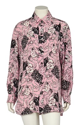 Lot 21 - A Chanel by Karl Lagerfeld printed pink silk blouse, Spring-Summer 1993