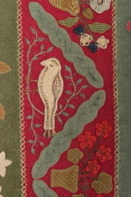 Lot 146 - A good wool patchworked coverlet, English,...