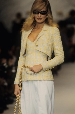 Lot 38 - A Chanel by Karl Lagerfeld two-tone chain belt, Spring-Summer 1993