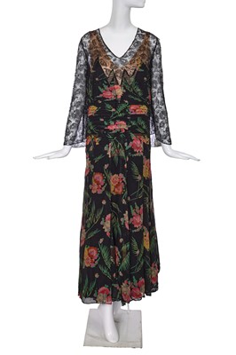Lot 499 - A Lucile Paray haute couture chiffon and lace evening gown, circa 1931