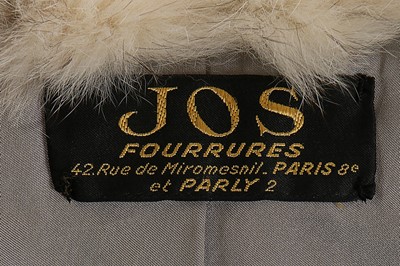 Lot 5 - A JOS Fourrures arctic fox fur cape, 1970s,...