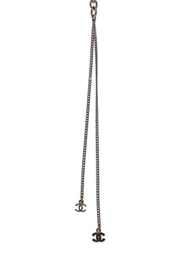 Lot 13 - A Chanel by Karl Lagerfeld black bead and faux pearl sautoir, Spring-Summer 2010