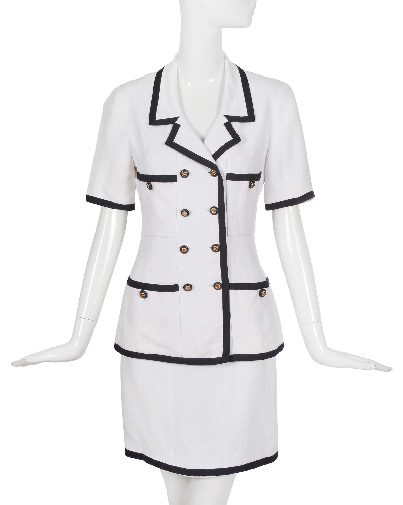 Lot 81 - A Chanel by Karl Lagerfeld black and white linen-blend suit, Spring-Summer 1991
