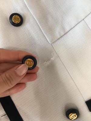 Lot 81 - A Chanel by Karl Lagerfeld black and white linen-blend suit, Spring-Summer 1991