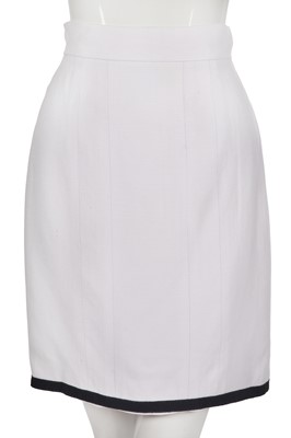 Lot 81 - A Chanel by Karl Lagerfeld black and white linen-blend suit, Spring-Summer 1991