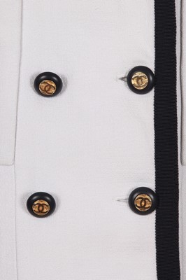 Lot 81 - A Chanel by Karl Lagerfeld black and white linen-blend suit, Spring-Summer 1991