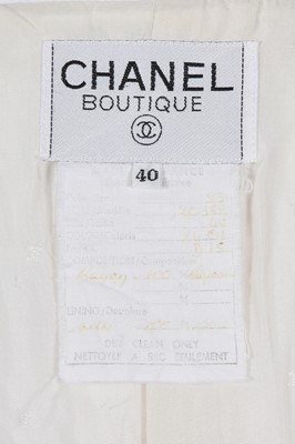 Lot 81 - A Chanel by Karl Lagerfeld black and white linen-blend suit, Spring-Summer 1991