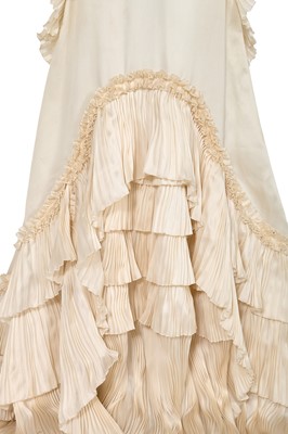Lot 60 - An Emma Watson-worn Francesco Scognamiglio haute couture ivory organza evening gown, Autumn-Winter 2016-17