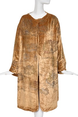 Lot 510 - A Maria Monaci Gallenga peach velvet coat, 1920s