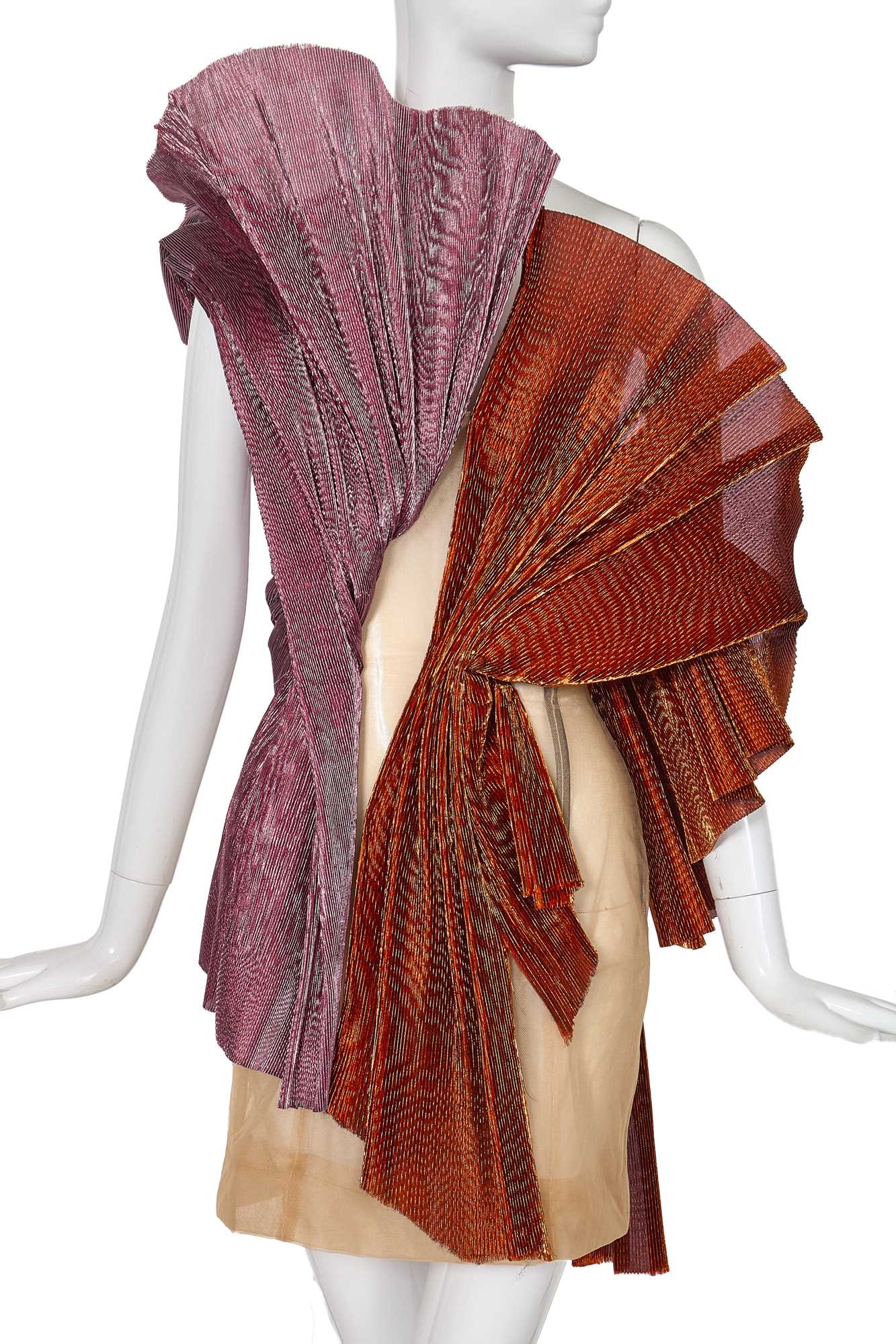 Lot 69 - A Michael Halpern lamé cocktail dress, Spring-Summer 2018