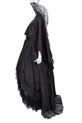 Lot 250 - An important Christian Dior haute couture by Yves Saint Laurent 'Labia' gown and stole, '1960 Line', Autumn-Winter 1959-60