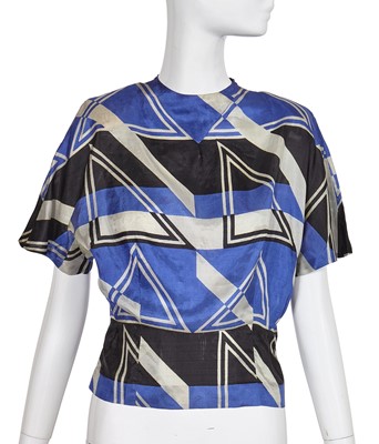 Lot 521 - A Wiener Werkstätte by Maria Likarz printed silk blouse, the fabric 1927
